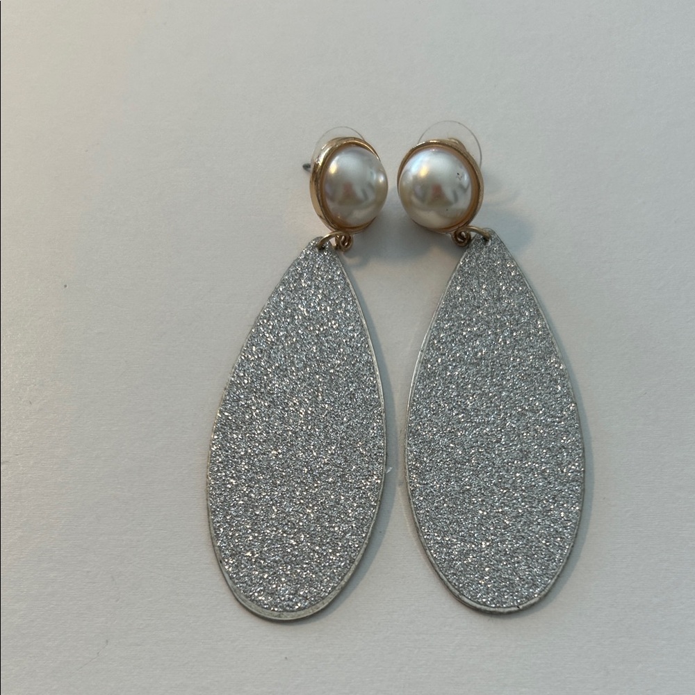 Costume silver dangle pierce earrings